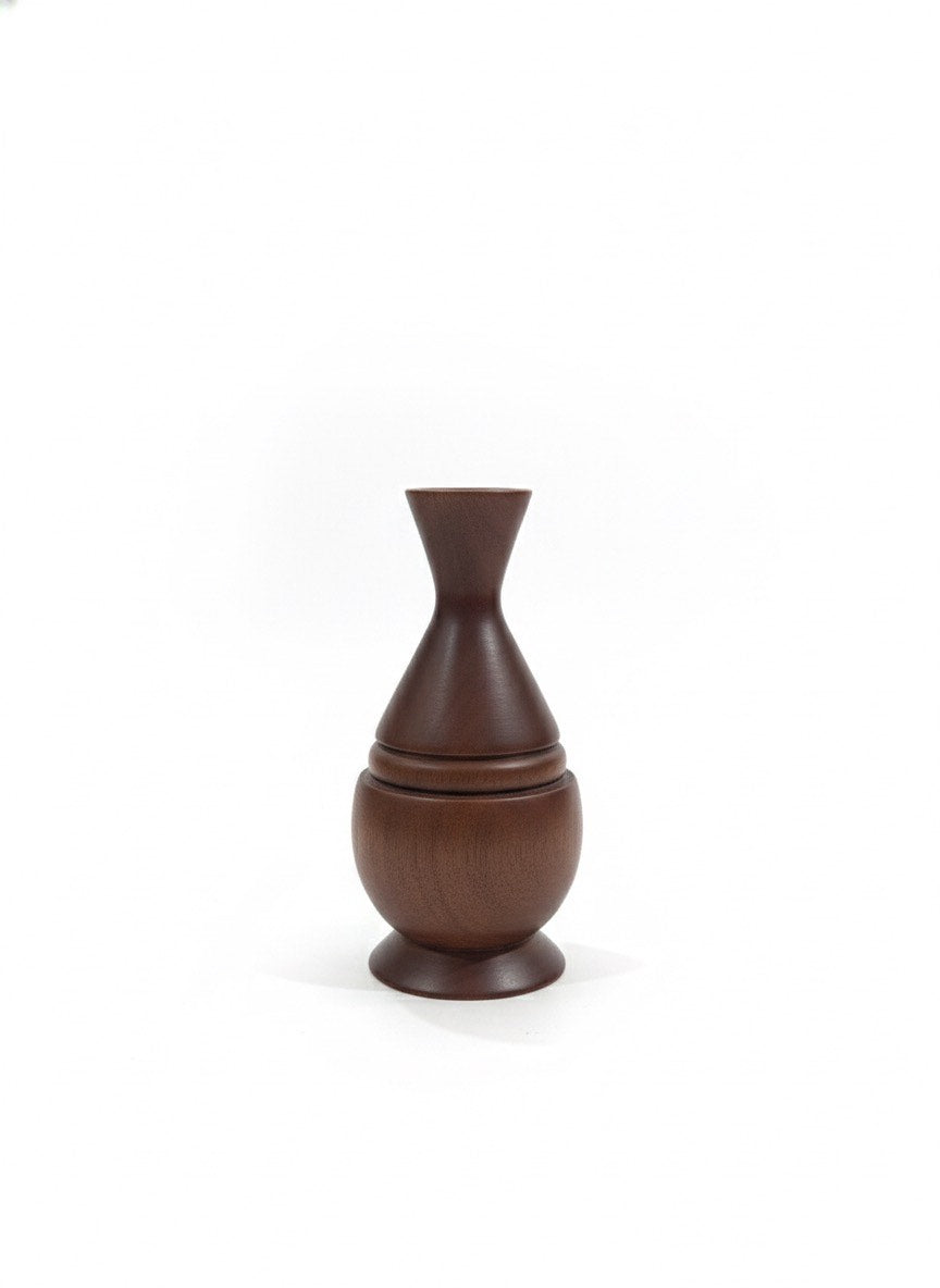 WOODEN POT